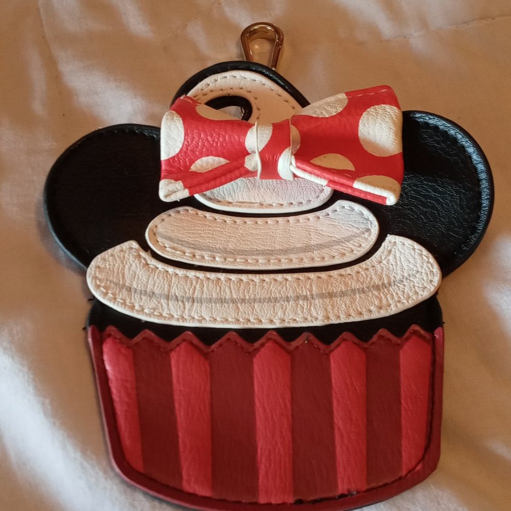 loungefly minnie mouse coin charm